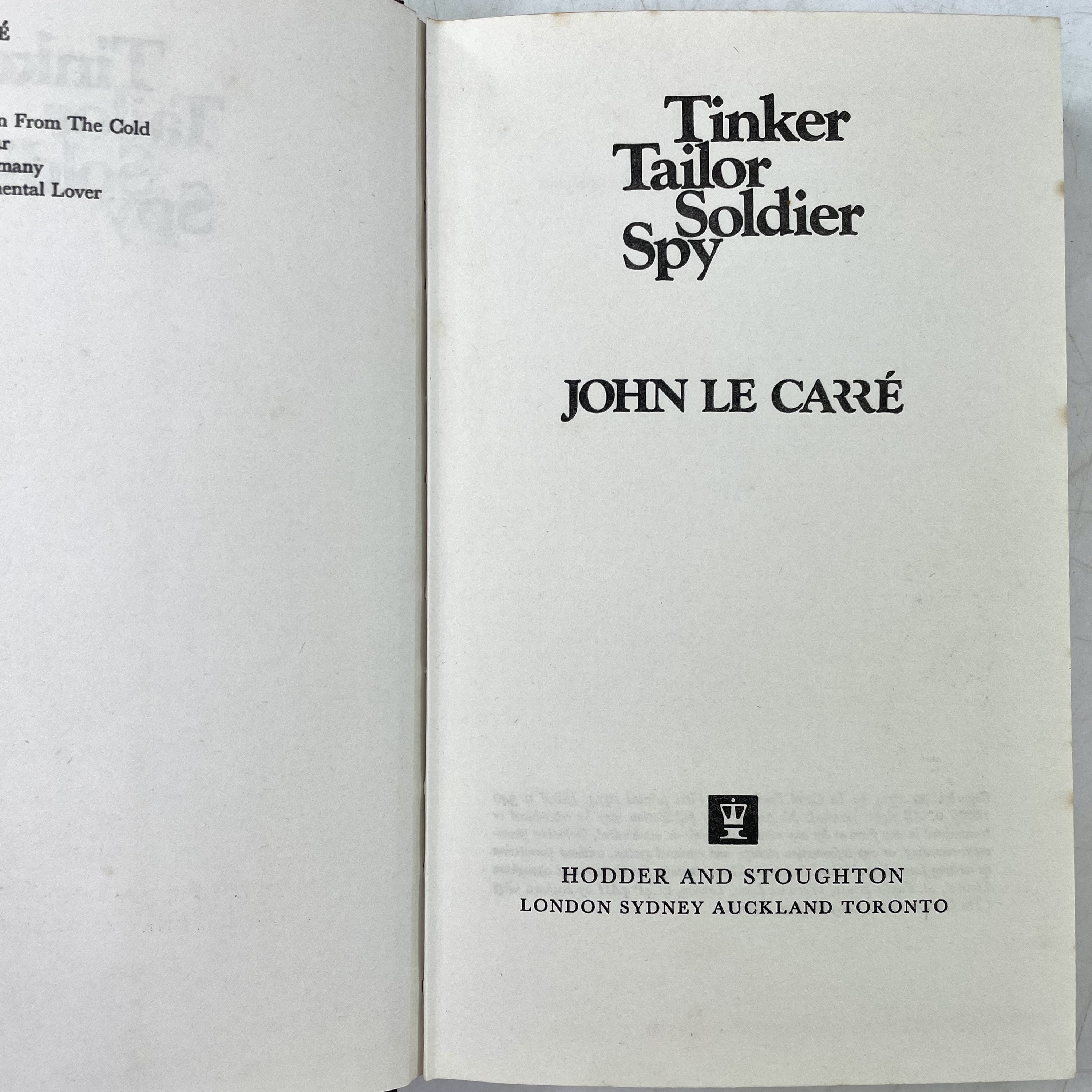 Aazon.co: Tinker,Tailor,Soldier,Spy: 9780394492193: Le Carre, John - Foto 7