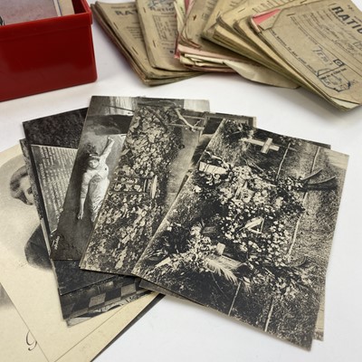 Lot 914 - Postcards - Military WWI.