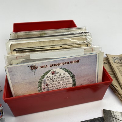 Lot 914 - Postcards - Military WWI.