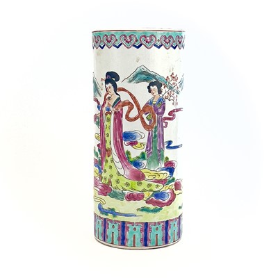 Lot 150 - A Chinese famille rose porcelain brush pot, 20th century.