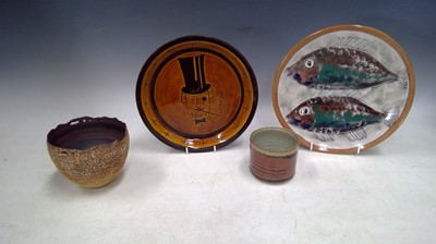 Lot 24 - A collection of Studio Ceramics. A 10cm tall...