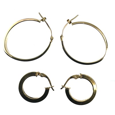 Lot 115 - Two pairs of 9ct gold hoop earrings.