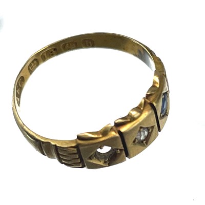 Lot 28 - A Victorian 18ct hallmarked gold ring.