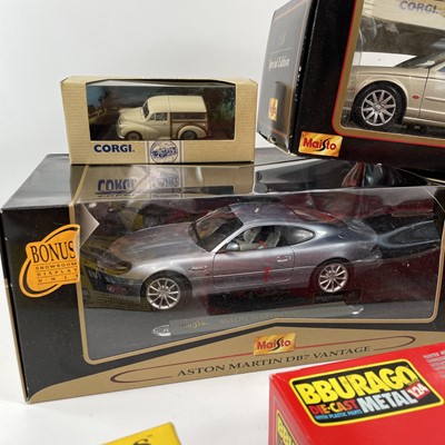 Lot 701 - Die Cast Model Vehicles (x12).