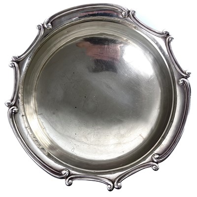 Lot 92 - An Edwardian silver large punch bowl.