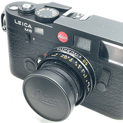 Lot 58 - A Leica M6 TTL black serial number 2497046...