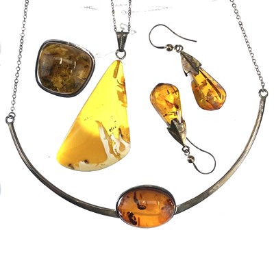 Lot 245 - A selection of contemporary amber set jewellery.