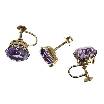 Lot 162 - A pair of 9ct gold amethyst set screw earrings.
