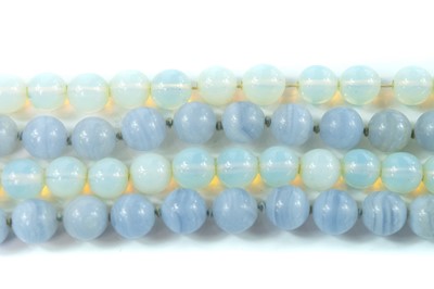Lot 248 - A moonstone bead necklace.