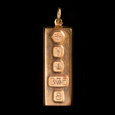 Lot 145 - A 9ct hallmarked gold ingot.