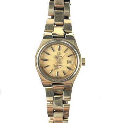 Lot 317 - An Omega Automatic Cosmic 2000 ladies gold plated bracelet wristwatch.