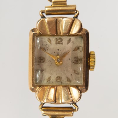 Lot 131 - A 9ct gold ladies manual wind bracelet wristwatch.