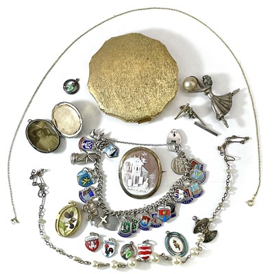 Lot 270 - A collection of costume jewellery.