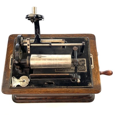 Lot 5 - An Edison Standard Phonograph, serial number...