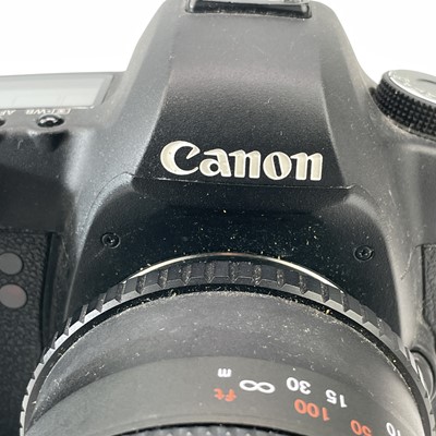 Lot 155 - A Canon EOS Mark II DSLR serial number...