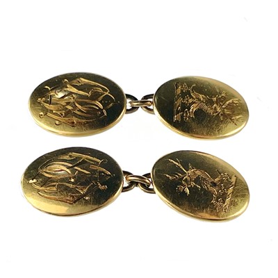 Lot 195 - A pair of 18ct gold cufflinks.