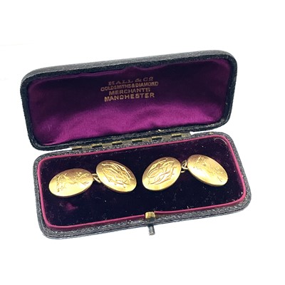 Lot 195 - A pair of 18ct gold cufflinks.