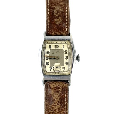 Lot 331 - A Junghans manual wind gentleman's wristwatch.