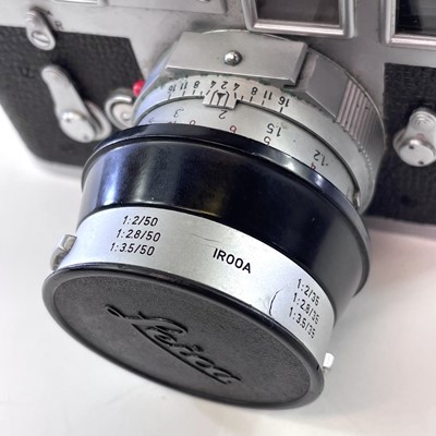 Lot 163 - A Leica Rangefinder M3 (Chrom-SS) chrome 1963...