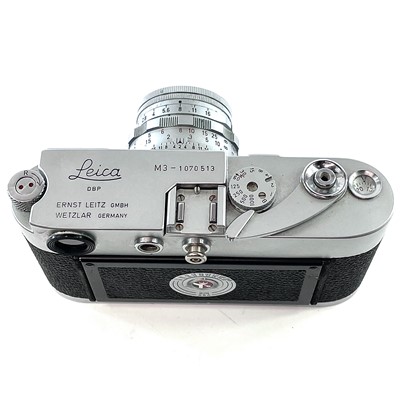 Lot 163 - A Leica Rangefinder M3 (Chrom-SS) chrome 1963...