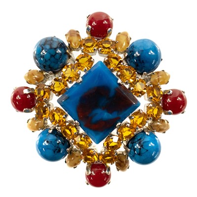 Lot 411 - 1960's Christian Dior costume brooch.