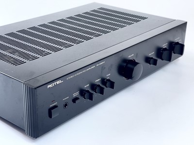 Lot 55 - A 'Rotel' RA-930AX stereo integrated amplifier.