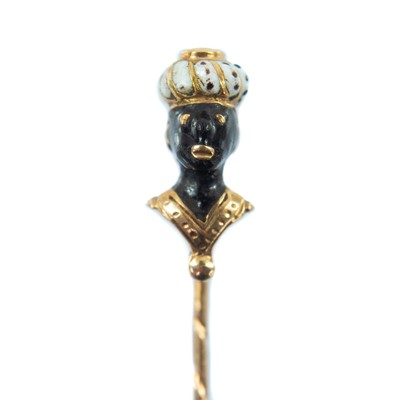 Lot 163 - A continental gold and enamel stick pin
