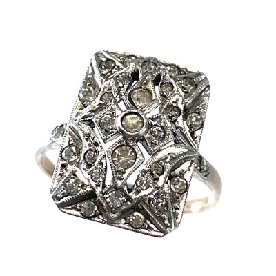 Lot 120 - A 9ct white gold and silver 1920's style white stone set ring