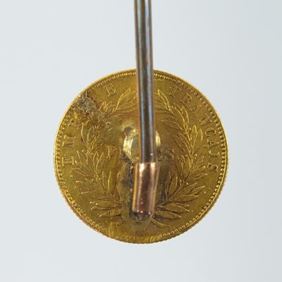 Lot 39 - A Napoleon III 5 Franc gold coin tie pin.