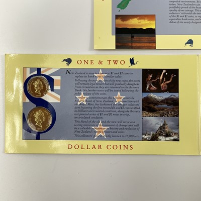 Lot 132 - New Zealand Uncirculated Bank Note and Coin Sets (x5) Including Lord of the Rings interest.