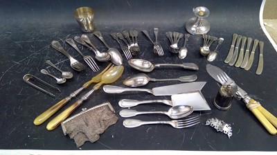 Lot 76 - A collection of silver plate inc forks, spoons...