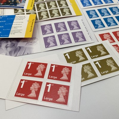 Lot 421 - Great Britain Mint Decimal Machin Head Definitive Stamps in Booklets.