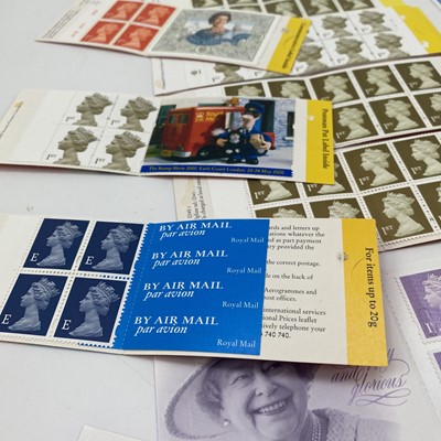 Lot 421 - Great Britain Mint Decimal Machin Head Definitive Stamps in Booklets.