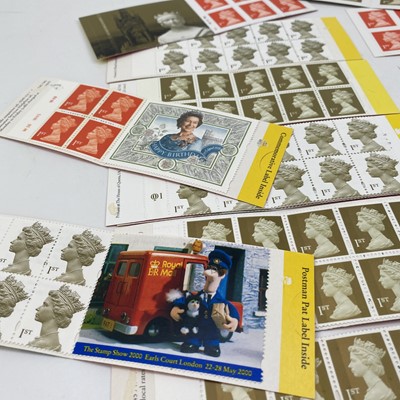 Lot 421 - Great Britain Mint Decimal Machin Head Definitive Stamps in Booklets.