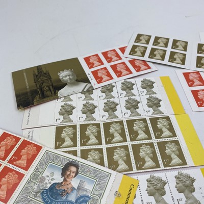 Lot 421 - Great Britain Mint Decimal Machin Head Definitive Stamps in Booklets.