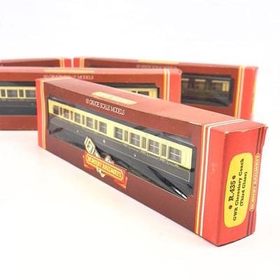 Lot 609 - Hornby/Triang-Hornby/Grafar 00 GWR Livery Railway Carriages.