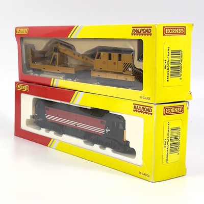 Lot 607 - Hornby 00 Railway Virgin Livery Class 47 Diesel plus 2 Coaches.
