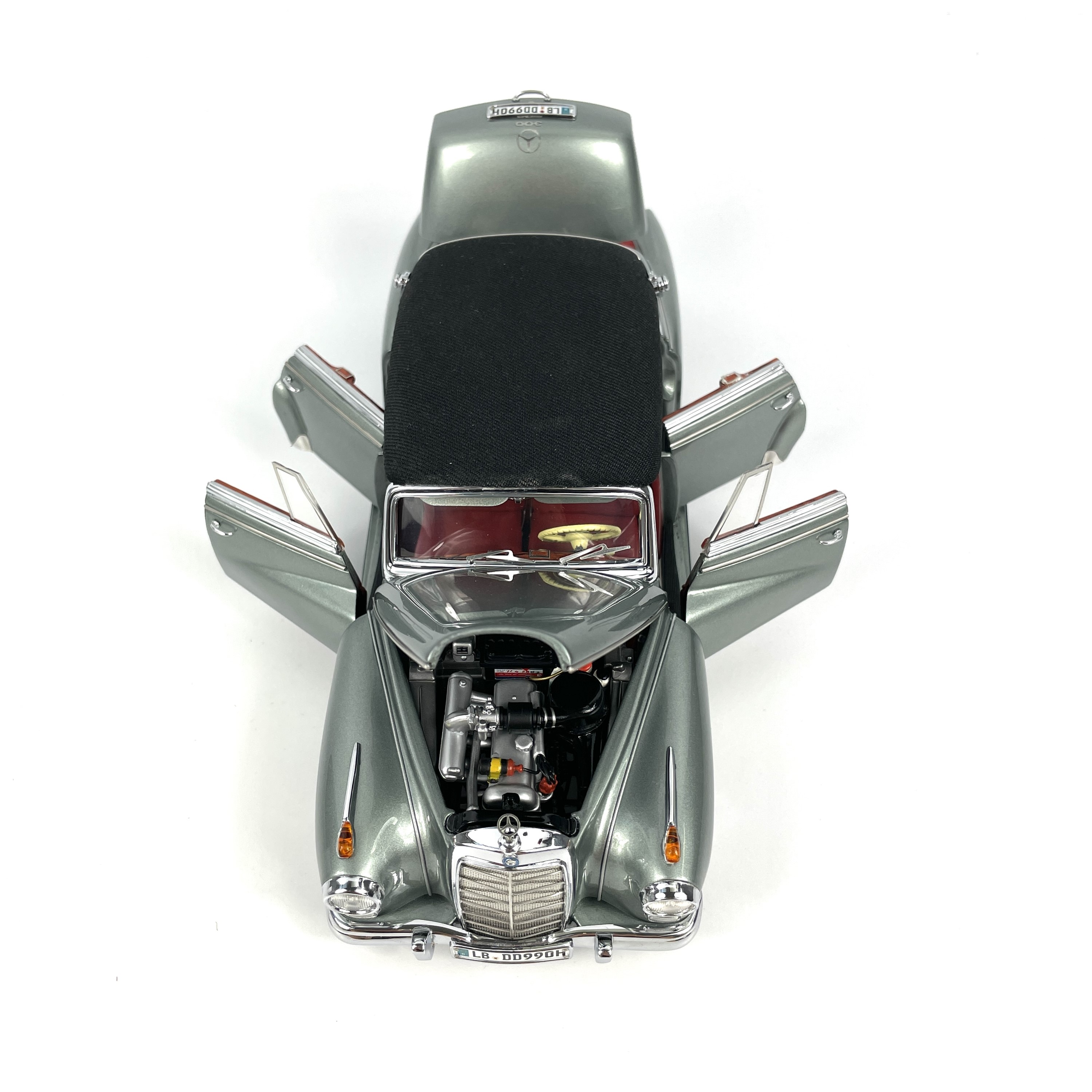 ミニカー CMC製1/24 Mercedes Benz1958〜1962 Type d Cabriolet D