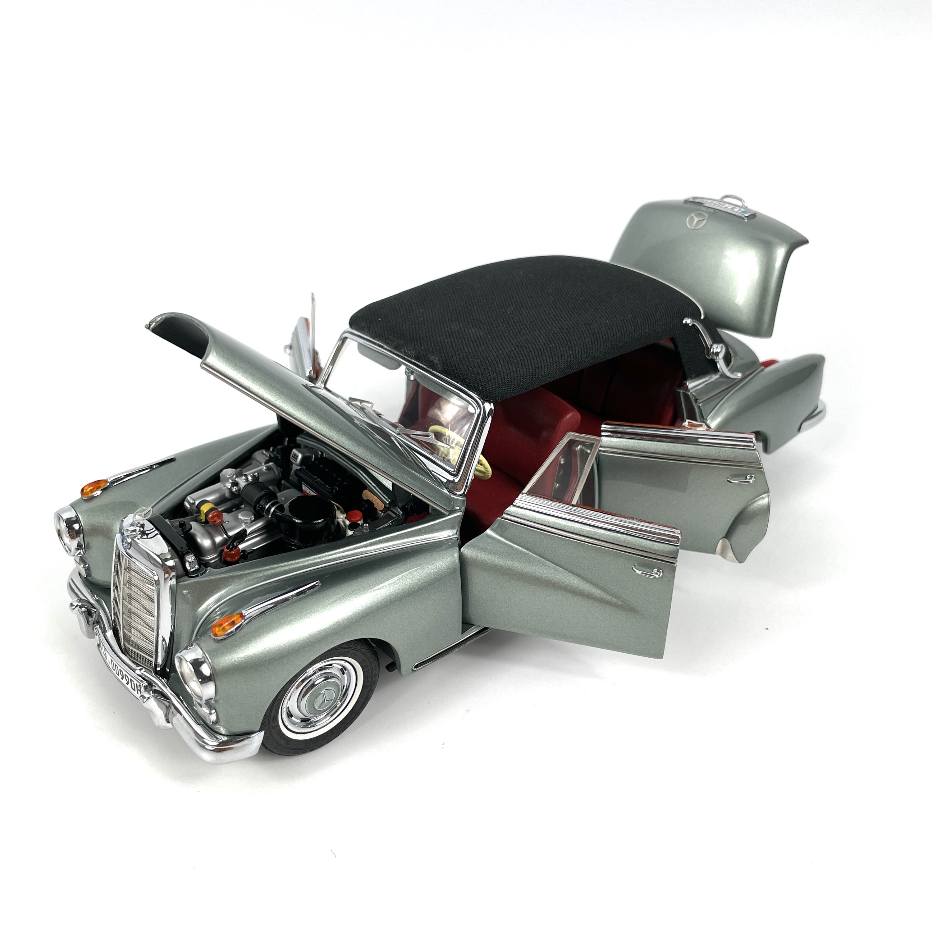 ミニカー CMC製1/24 Mercedes Benz1958〜1962 Type d Cabriolet D