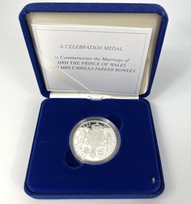 Lot 146 - Royal Mint Cased Commemorative Coin/Medallions.