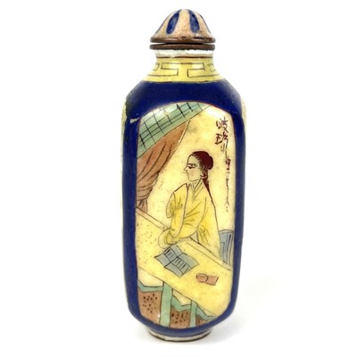 Lot 395 - A Chinese painted enamel snuff bottle, early 20th century.