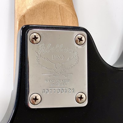 Lot 257 - A 'Washburn' XB100 electric bass guitar.