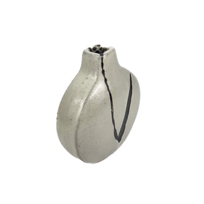 Lot 457 - Janet LEACH (1918-1997)