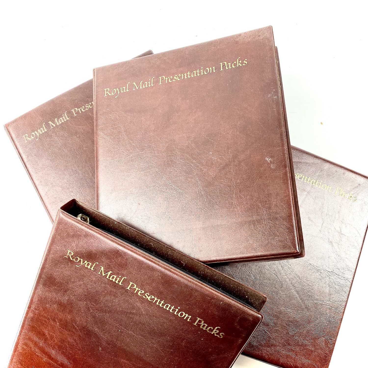Lot 440 - Great Britain Mint Decimal Presentation Packs.