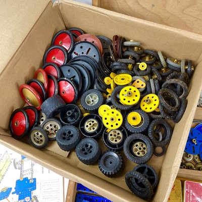 Lot 748 - Meccano in wooden box