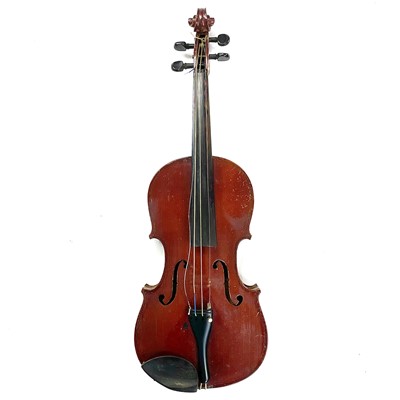 Lot 276 - A late 19th / early 20th century violin