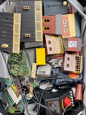 Lot 657 - 00 Gauge Wagons, Track, Accessories, Scenery etc.