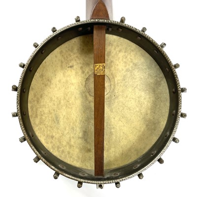 Lot 291 - An early 20th century American made banjo