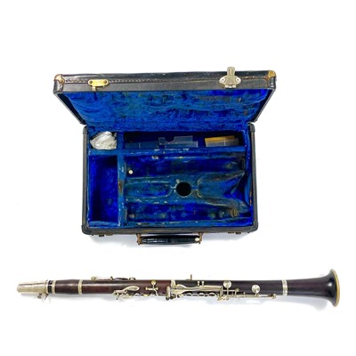 Lot 216 - A Martin Freres 'LaMonte' model 1 clarinet.