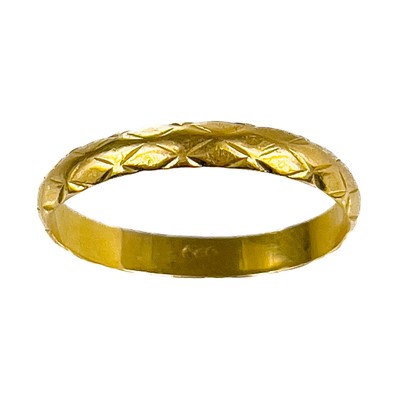 Lot 89 - A 22ct gold band ring.